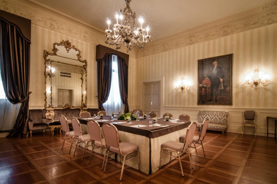 Meeting room / ballrooms