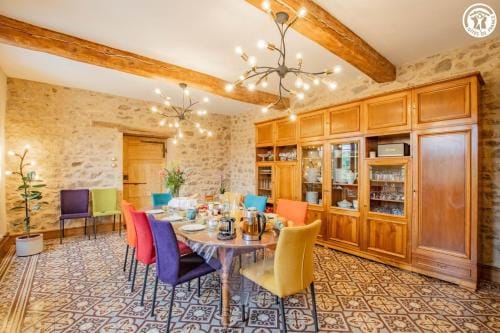Le Domaine de la Source - Cadre et Tranquillite Hotel in Bourgogne-Franche-Comté