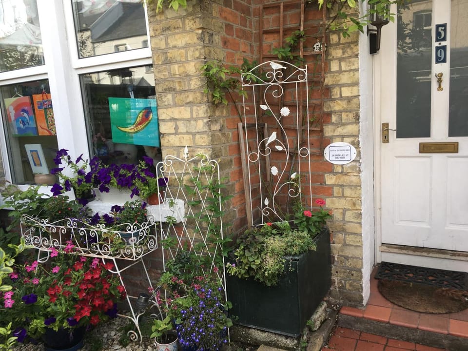 Arts&BichonsB&B Hotel in Oxford