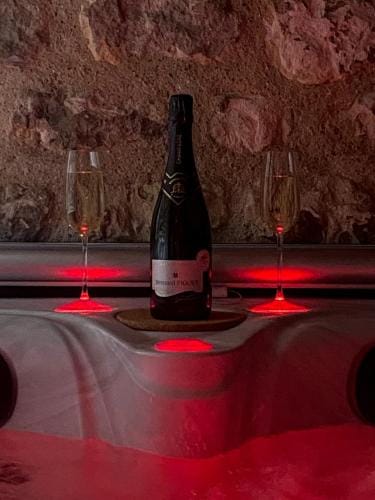 FOXYROOM Hotel in Rouen