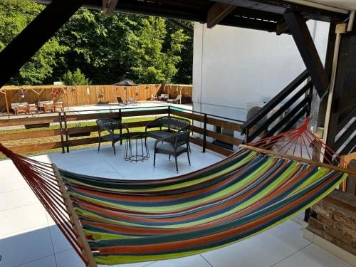 Holiday home with private pool ''Lux Banja Luka'' Hotel in Federation of Bosnia and Herzegovina