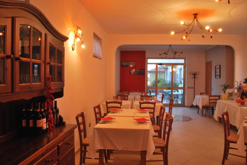Albergo Smeraldo Hotel in Province of Massa and Carrara