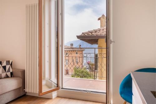 GARDA LIVING APARTMENTS Torbole Hotel in Nago–Torbole