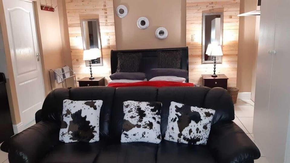 Bukani House Hotel in Port Elizabeth