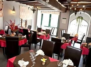 La Croix Verte - Le Relais des Moulins Hotel in Brittany