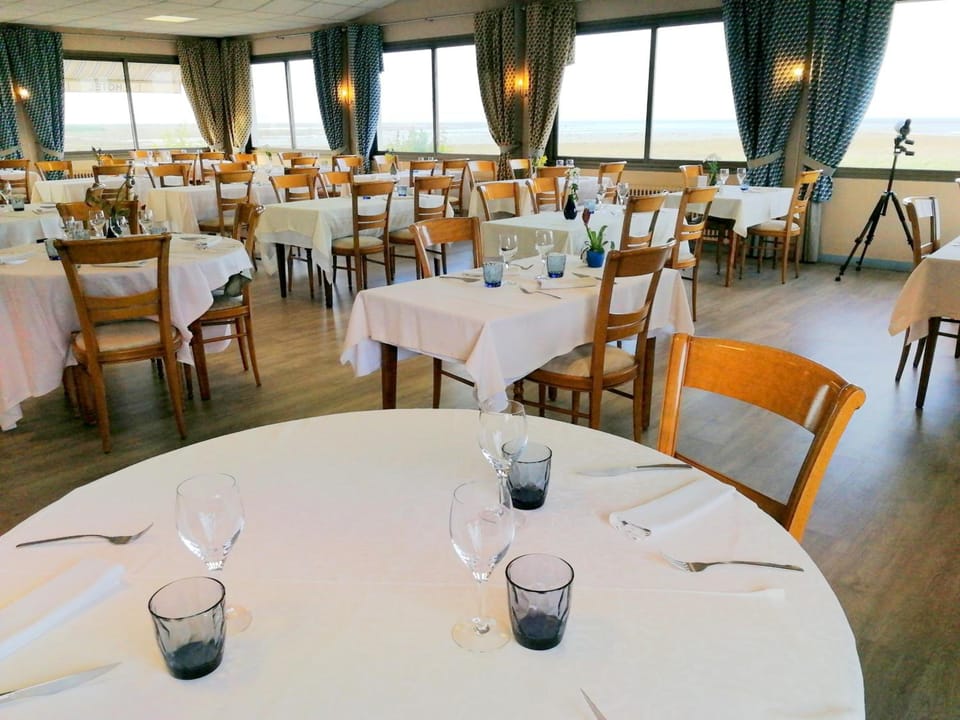 Logis Hotel Le Bretagne Hotel in Brittany
