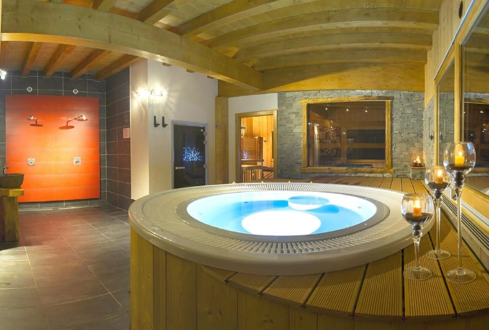 Residence La Cour Hotel in Samoëns