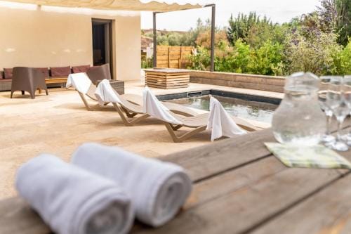Gites Lou Hamou Hotel in Provence-Alpes-Côte d'Azur