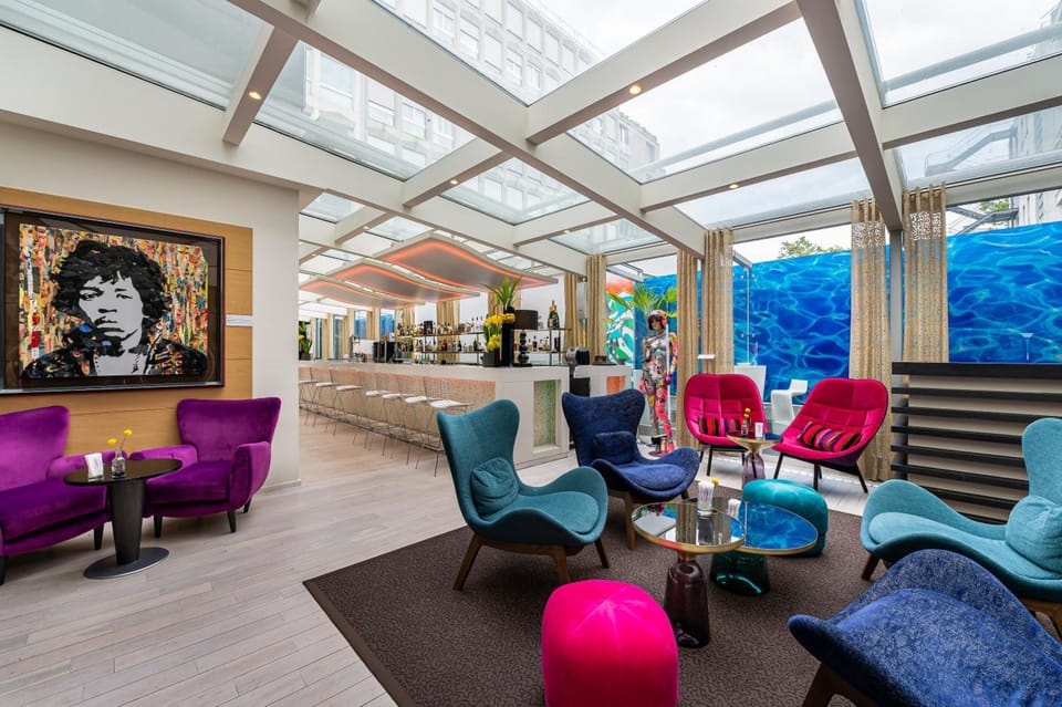 Bar/lounge