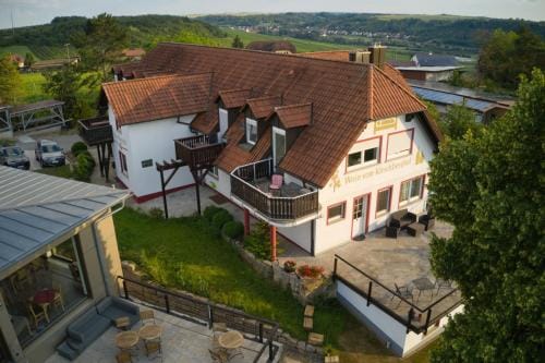 Kirschberghof Gastehaus und Weinverkauf Hotel in Hesse