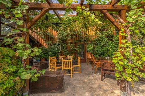 Pension Auf der Olk mit Ropertsmuhle Hotel in Trier-Saarburg