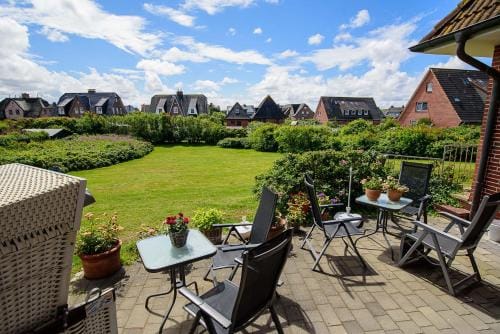 Pension Luuward 3 Sterne superior Hotel Inn in Wenningstedt-Braderup