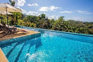 Tiki Villas Rainforest Lodge & Spa Hotel in Bahía Ballena