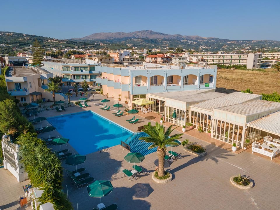 Hotel Kathrin Beach Hotel in Crete
