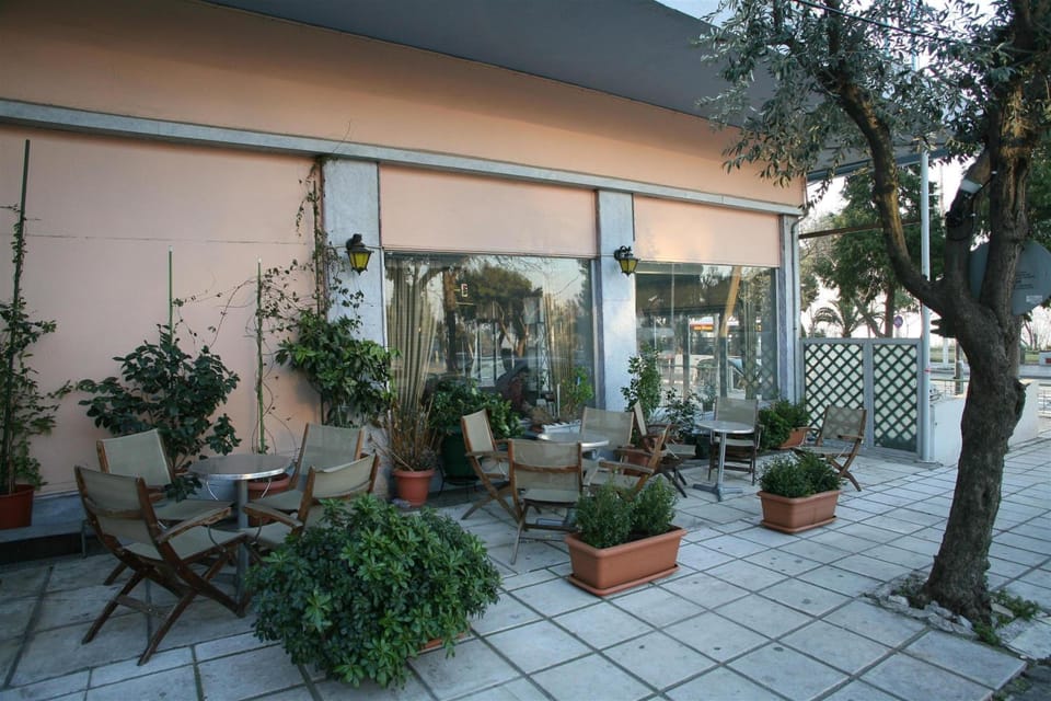 Bar/lounge