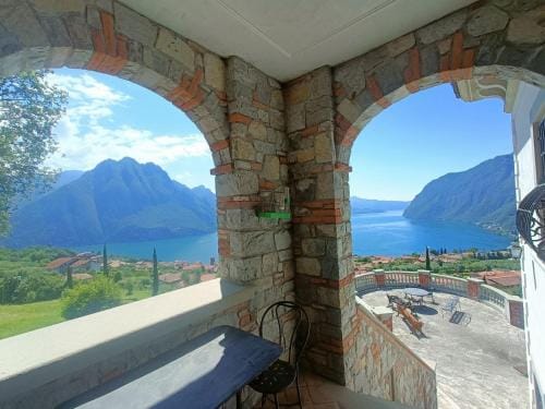 Villa Helene Lodge in Province of Brescia