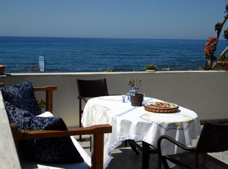 Skinos Apartments Hotel in Crete