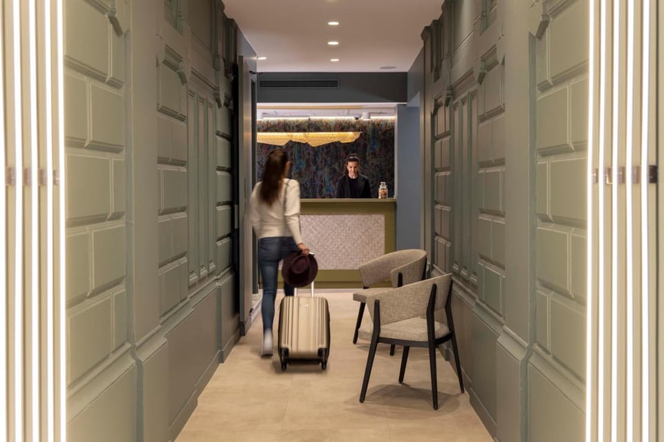 Grand Hotel Leveque Hotel in Paris