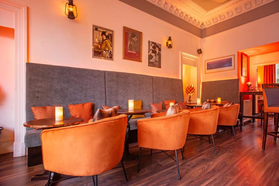 Bar/lounge
