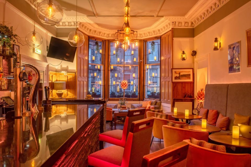 Bar/lounge