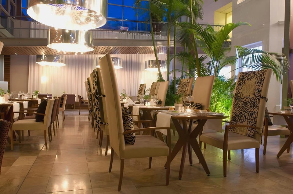 Vineyard Hotel Hotel in Cape Town