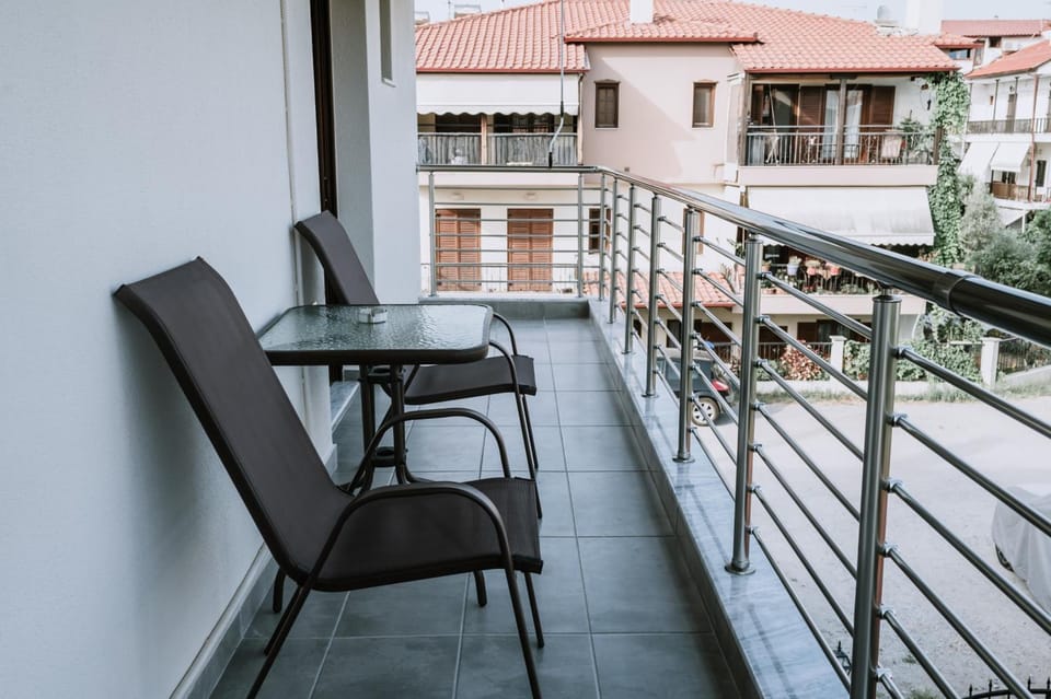 Crystal Studios Hotel in Halkidiki