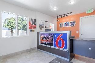 Motel 6 Hotel in Anaheim Hills