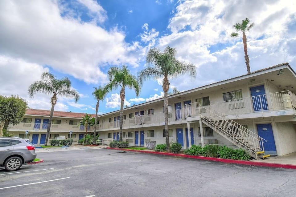 Motel 6 Hotel in Chino