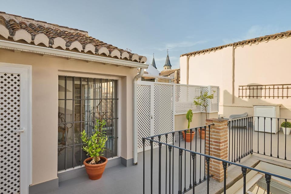 Aparthotel Palacio Almagra Apartment hotel in Granada