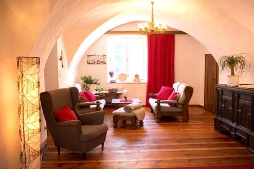 Gasthof Post Hotel in Carinthia, Austria