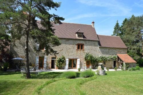 La Rocheliere Hotel in Bourgogne-Franche-Comté