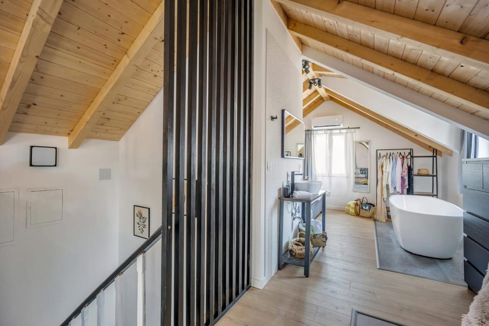 Studio apartments Yucca, 2-min to the beach and 5 to Trogir Hotel in Trogir