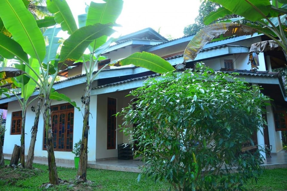 Binara Home Stay -Tourist Lodge Hotel in Sri Lanka