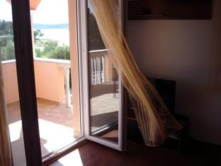 Apartments Luna Hotel in Šibenik-Knin County, Croatia
