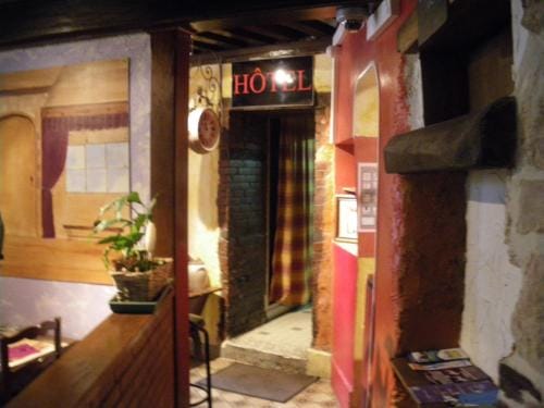 Hotel Restaurant du Lion d'Or Hotel in Bourgogne-Franche-Comté