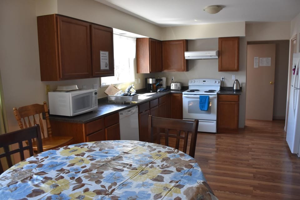 North Coast Trail Backpackers Ltd Hostel in Port Hardy