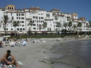 Park Plaza Suites Apartamentos Hotel in Marbella