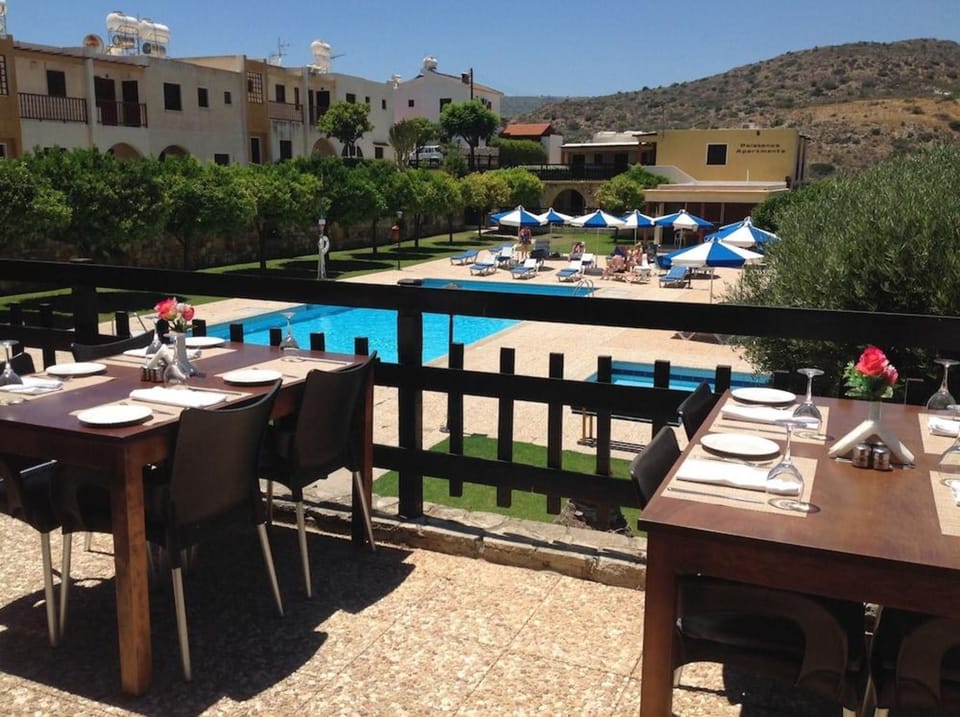 Pelekanos Apartments Apartment hotel in Pissouri