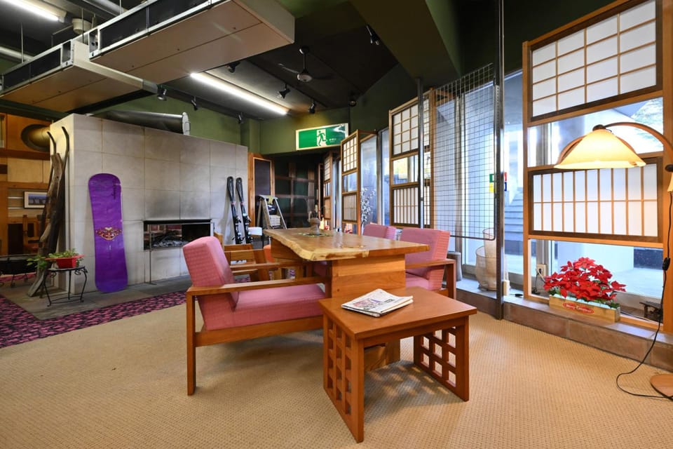 Shared lounge/TV area