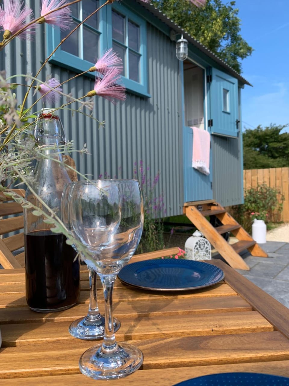 St. Kew Shepherd Huts Hotel in England