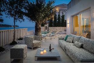 More Brac in Selca with 4 bedrooms and 4 bathrooms Hotel in Selca, Brač