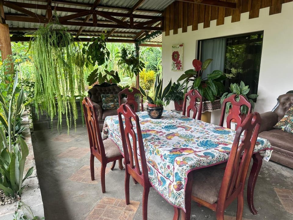 RIVER SIDE LODGE Hotel in Heredia Province