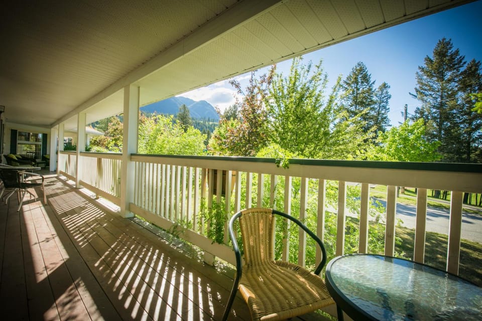 Inn on Canyon Inn in Radium Hot Springs