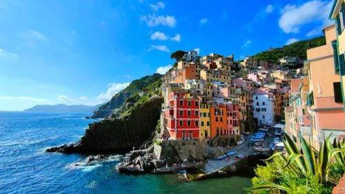 La Casa delle Pietre Parlanti - Casa in pietra ai piedi del parco delle 5 Terre Hotel in La Spezia