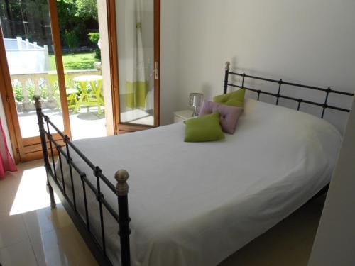 CHAMBRE PARENTALE 1 Hotel in Roquefort-les-Pins