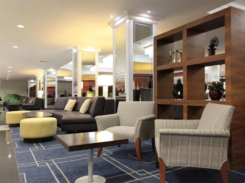 Renaissance London Heathrow Hotel Hotel in London Borough of Hounslow