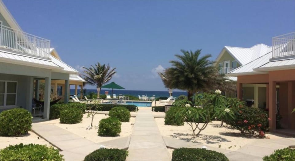 Ocean Paradise Resort in North Side