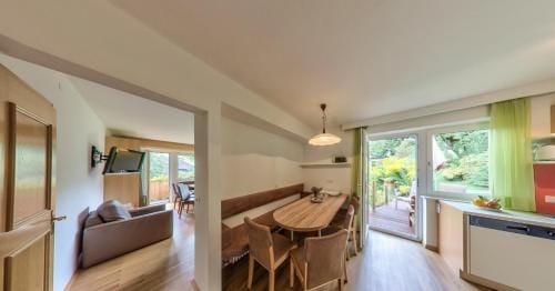 AppartChalet LA RONDULA - 100m from Seceda Hotel in Ortisei