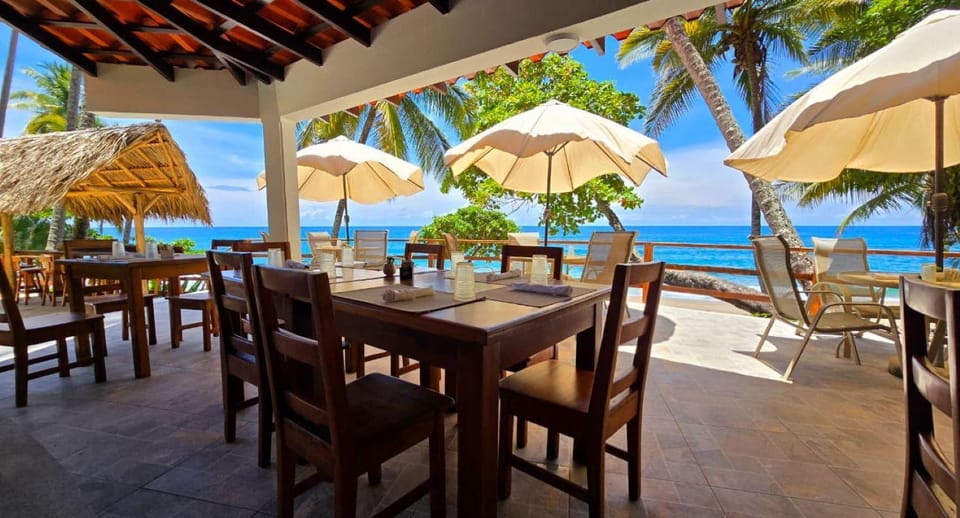 Tango Mar Beachfront Boutique Hotel & Villas Hotel in Cobano