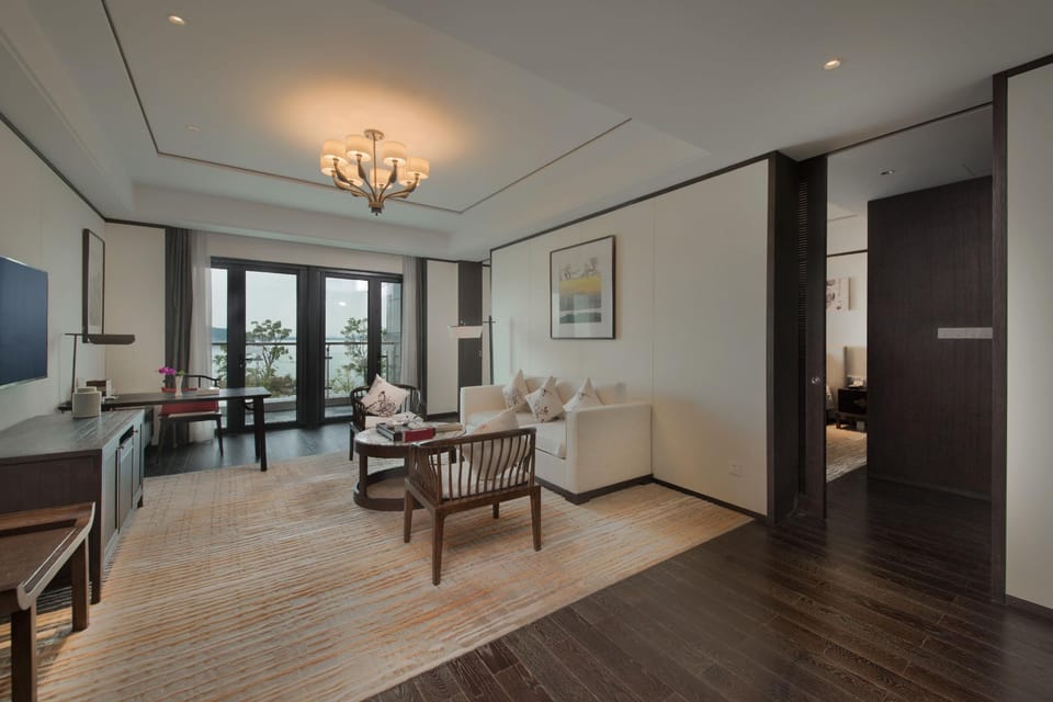 Qianhu Hotel Hotel in Zhejiang